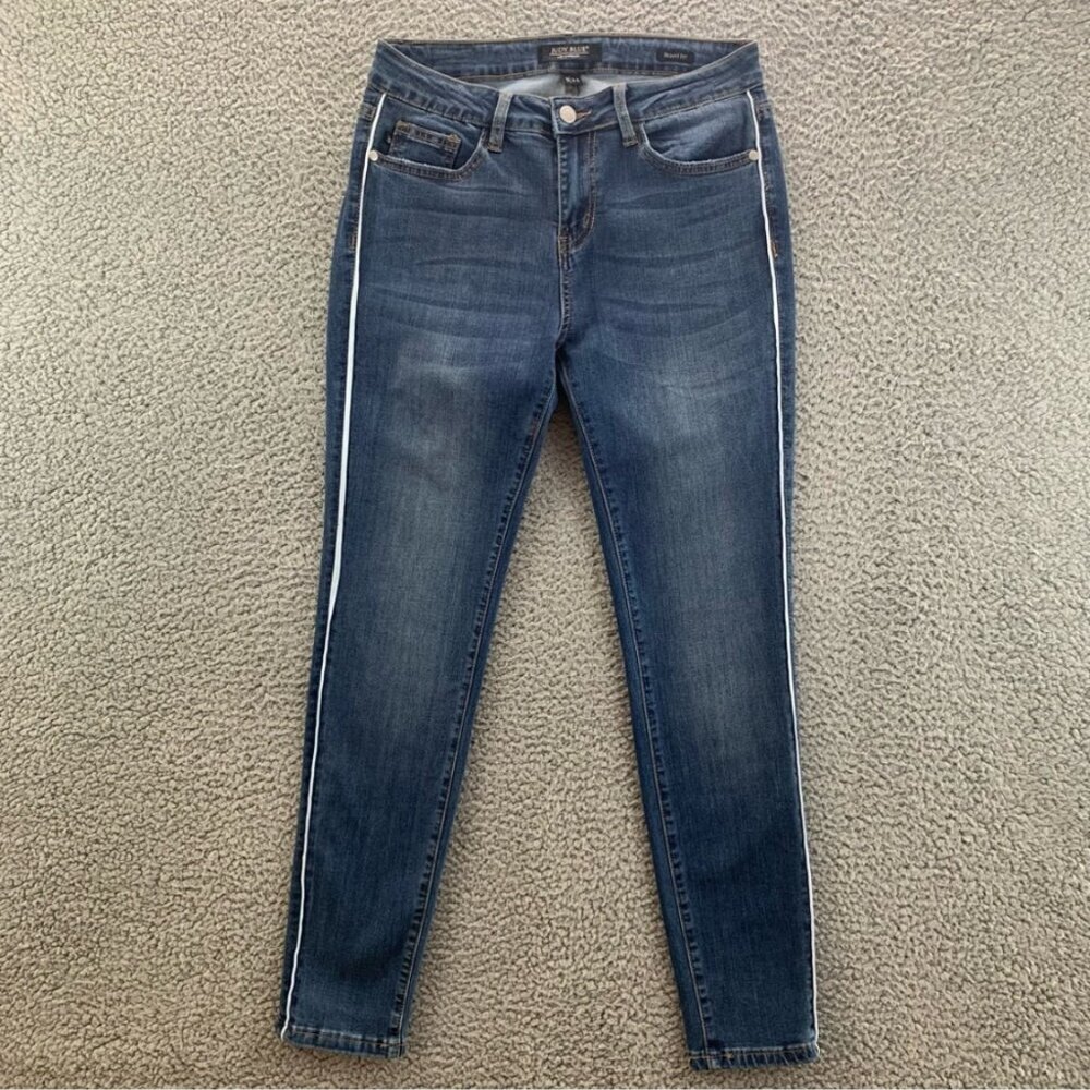 Judy Blue Mid rise Skinny Fit 7/28 Pin stripe Jeans